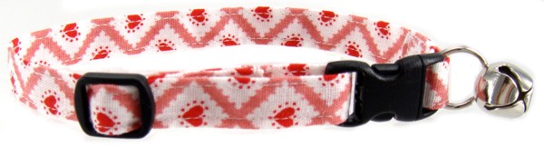 Criss Cross Hearts Cat Collar