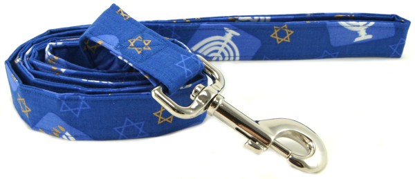 Hanukkah menorahs and stars of David dog lead