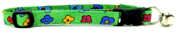 Tossed Flowers Cat Collar
